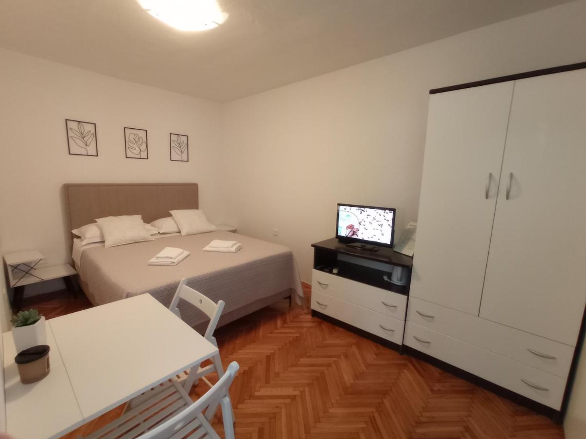 Dariana Apartment มาคาร์สกา ภายนอก รูปภาพ