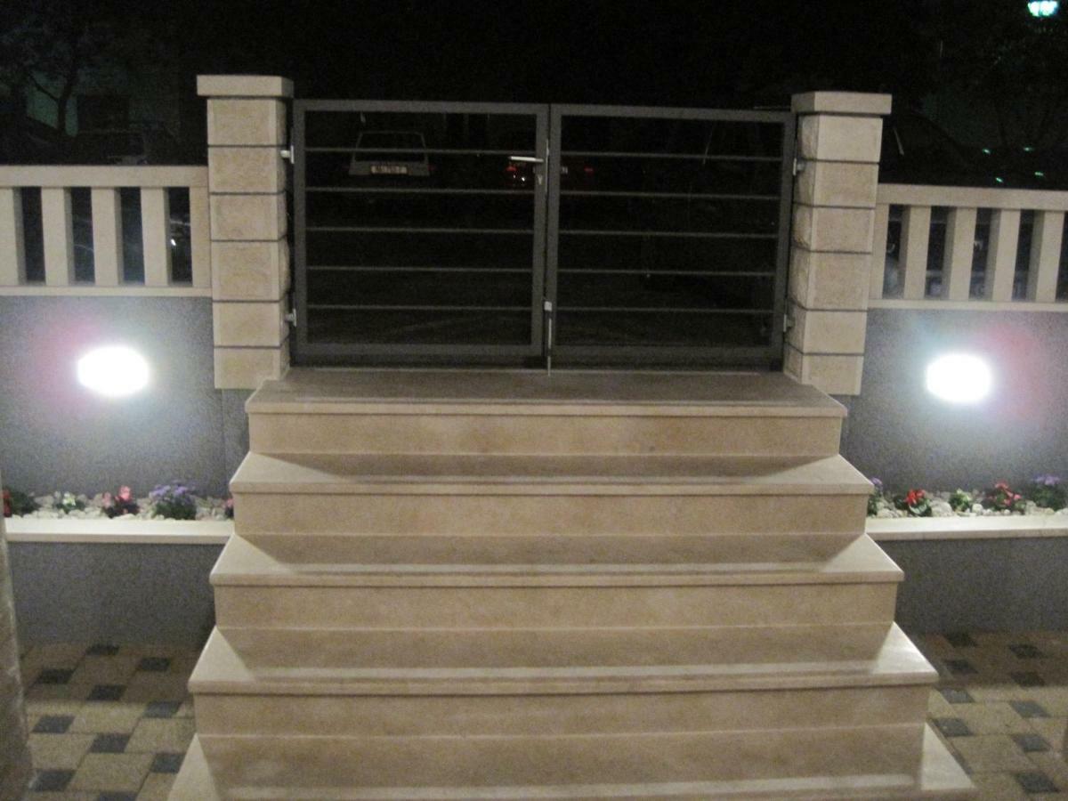 Dariana Apartment มาคาร์สกา ภายนอก รูปภาพ
