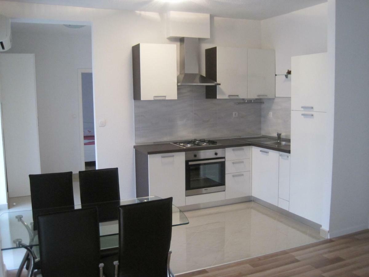 Dariana Apartment มาคาร์สกา ภายนอก รูปภาพ